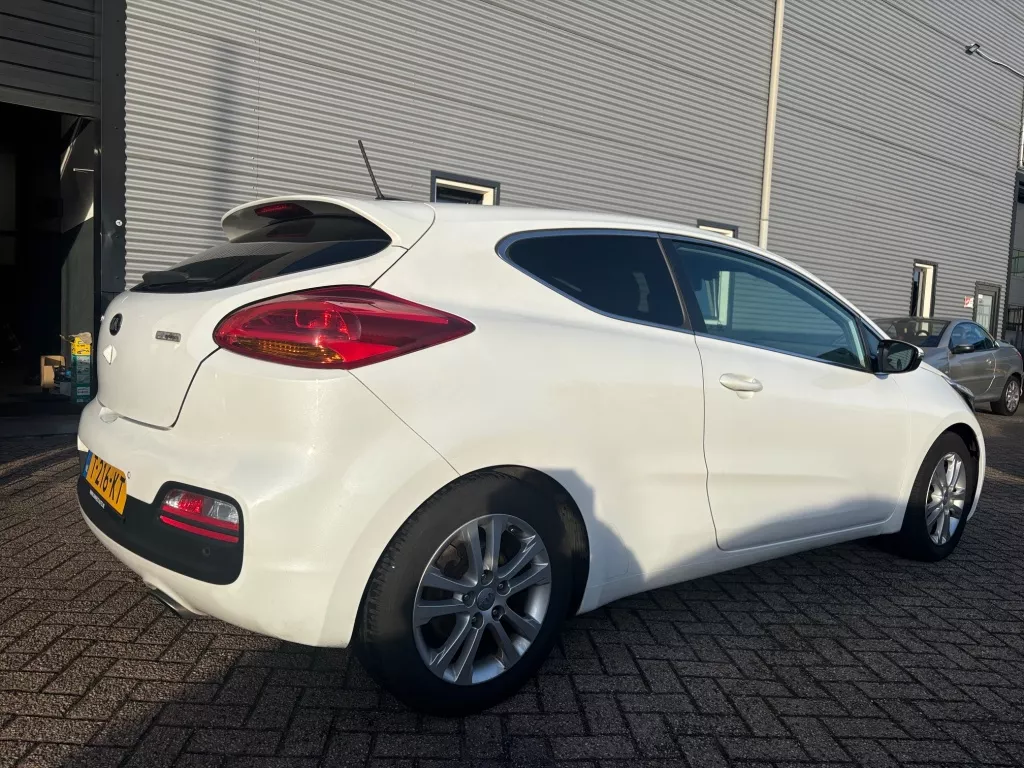 Kia cee'd 1.4 i INCL NWE KOPPELING | CLIMA | NAVI | CRUISE CONTROL | TR