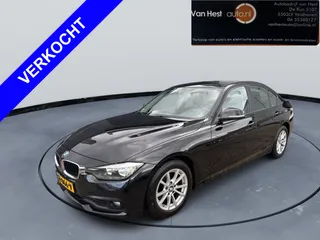 BMW Verkocht 320d Corporate Lease. 3 MND GAR | CLIMA | CRUISE CONTROL | NAVI | SPORTVELGEN | PDC
