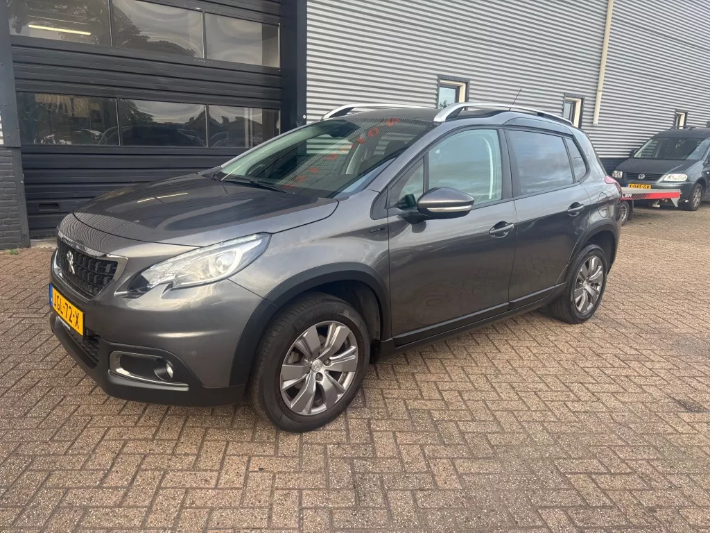 Peugeot 2008 1.2 PureTech Signature 3 MND GAR | NWE DIST RIEM | CLIMA | NAVI